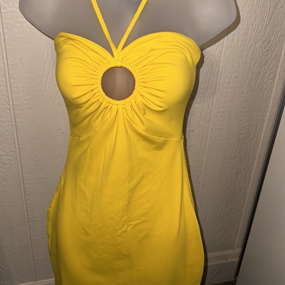 Ring front mini dress - Picture 2 of 6